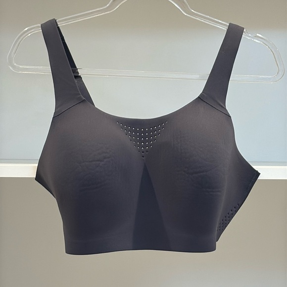 Victoria's Secret Other - Victoria’s Secret Seamless Black Women's Sports Bra